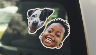 Stickers estáticos para ventanas de autos