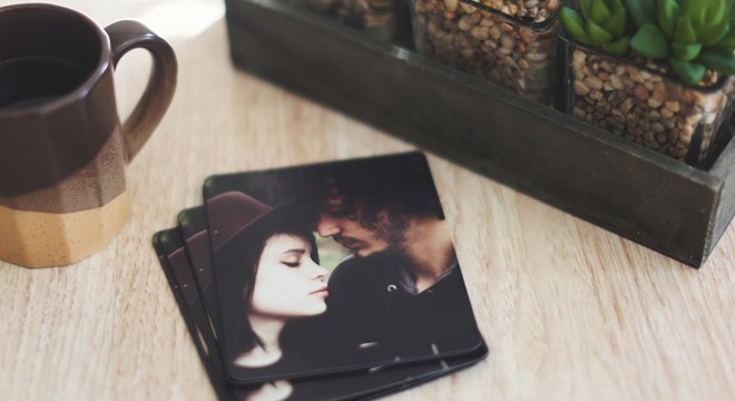 Photo magnets of a couple