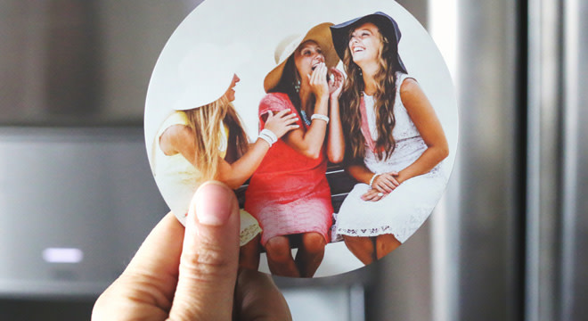 Custom circle photo magnets