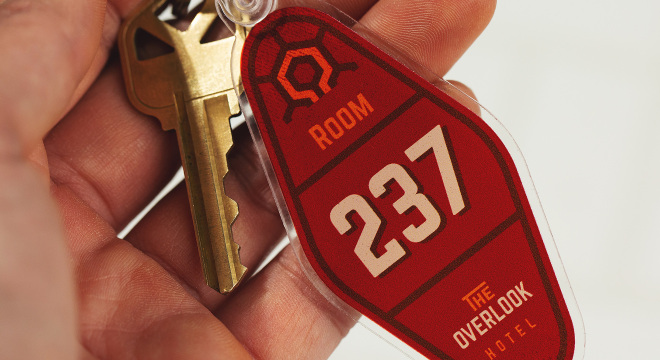 Personalized keyring for hotel