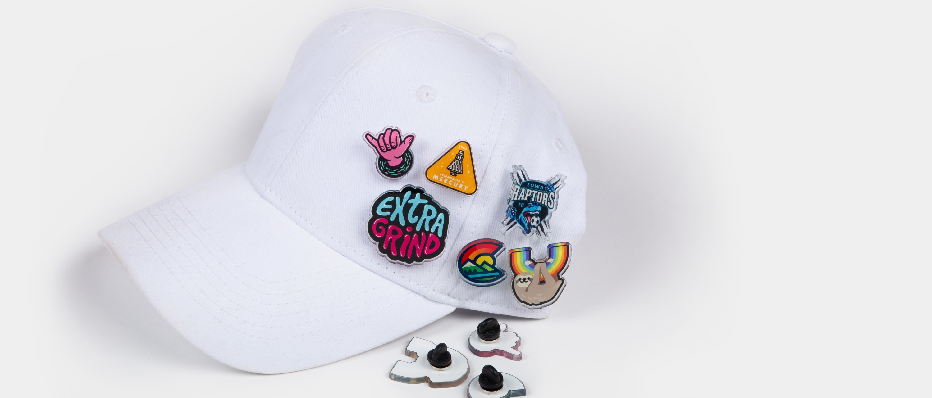 Pines para gorras