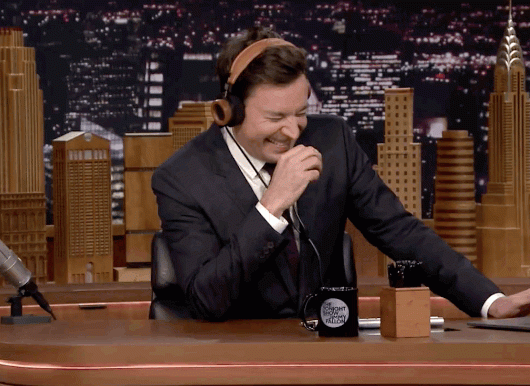 Jimmy Fallon usando fones de ouvido da Grado no Tonight Show