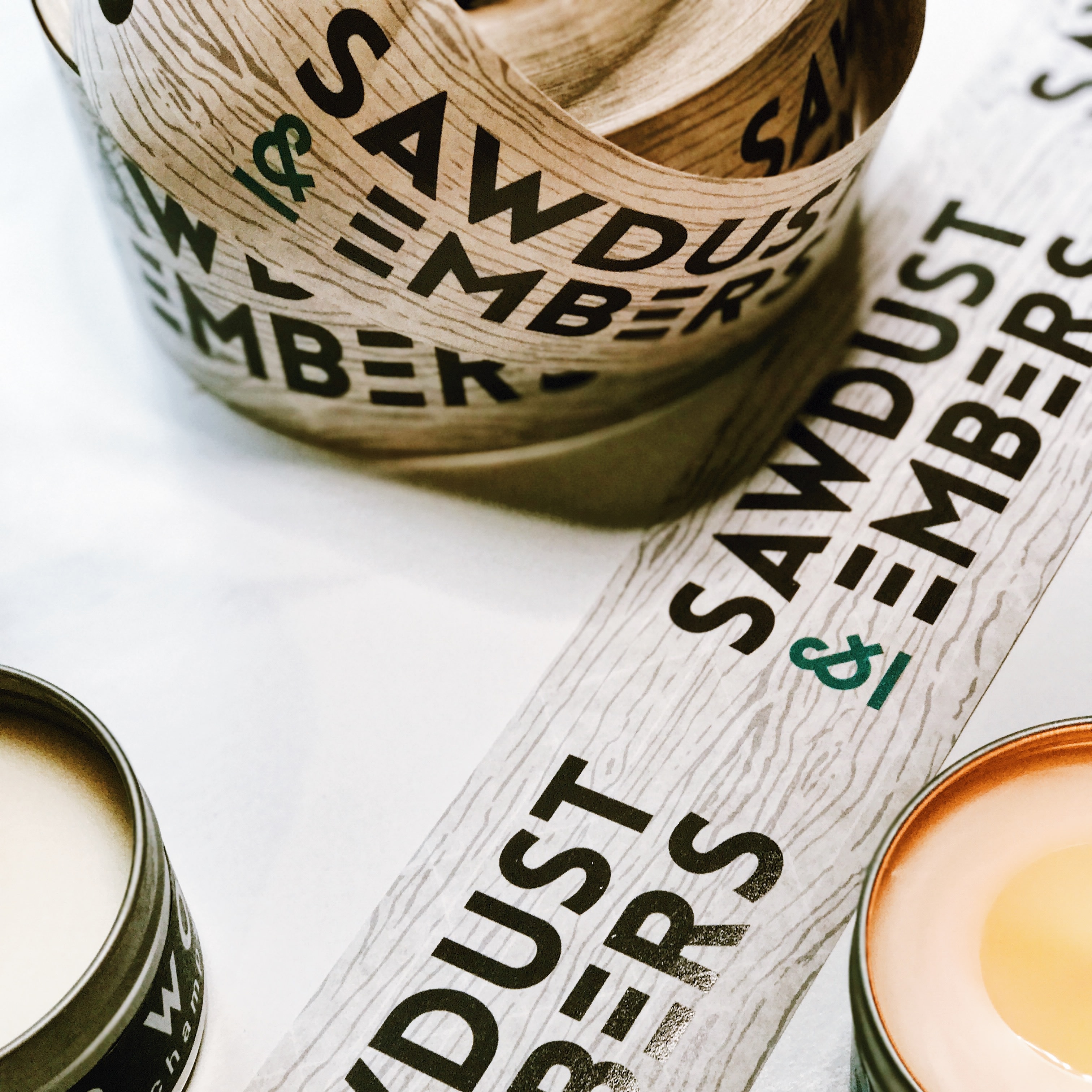 Sawdust & Embers individuelles Verpackungsband-Design