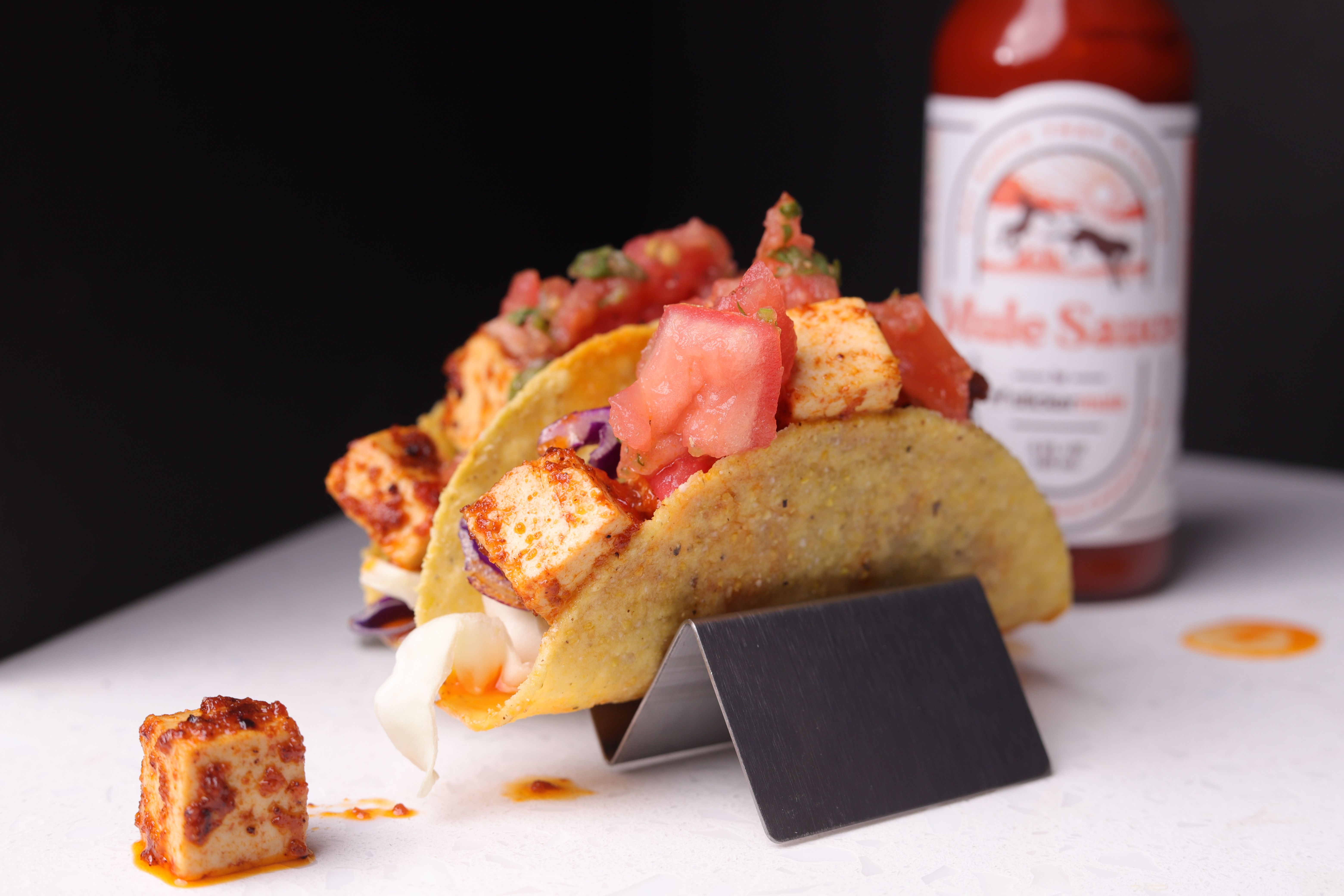 délicieux tacos sauce piquante au tofu